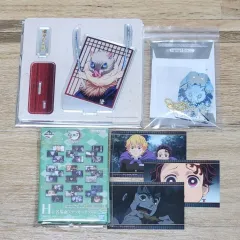 鬼滅の刃 嘴平伊之助 無限城編 アクリルフィギュア+お守りキーホルダー まとめ