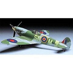 スピットファイアー1/48ダイキャスト戦闘機 ITALY CDC社製 - メルカリ