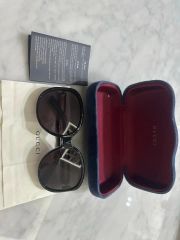GUCCI ブラックオーバルサングラス ケース付き GG1662SA - メルカリ