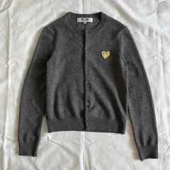 25AW】パトゥ カーディガン ニット - メルカリ