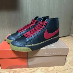 260) NIKE ブレーザー zoo york