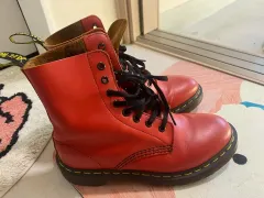 DR. MARTENS ドクターマーチン レッド