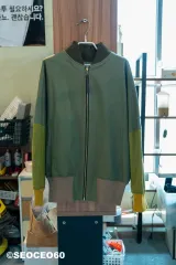 レディース LOEWE（ロエベ） BOOM（붐）ジャケット カーキ Mサイズ 検品可能のサムネイル