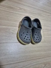 140(7)サイズ キッズ Crocs クロックスのサムネイル