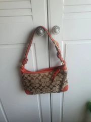 ⭐美品⭐COACH シグネチャー ハーフムーン アクセサリーポーチ - メルカリ
