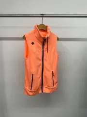 (90) レディース DESCENTE ジップアップ ベスト ノースリーブ プルオーバーのサムネイル