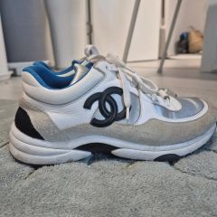 SK025 CHANEL シャネル ココマークローカットスニーカー - メルカリ