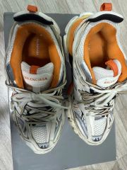 新品❗️BALENCIAGA Track2 オレンジ サイズ:42 海外限定カラー - メルカリ