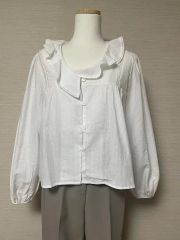LUCA/LADY LUCK LUCA 五分袖ブラウス ベージュ：15,180円 - メルカリ