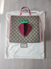 GUCCI GGスプリーム てんとう虫 トートバッグ チルドレン キッズ 