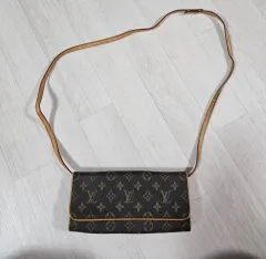 バッグ出品