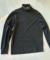 1017 アリクス ハイネックTシャツのサムネイル