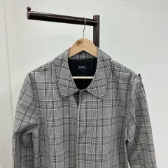 13513 - A.P.C. アーペーセー CHECK コートのサムネイル