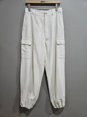 1+1 UNIQLO ) アイボリー カーゴ ジョガーパンツ M
