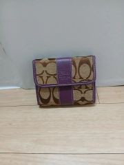 希少　COACH コーチ　シグネチャー　レザー　がま口　折り財布　コンパクト 希少 COACH コーチ 二つ折り財布 がま口 シグネチャー レザー ピンク