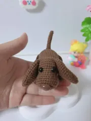 ダックスフンド子犬 編み ぬいぐるみ キーホルダー バッグホルダー ハンドメイド 縫製のサムネイル