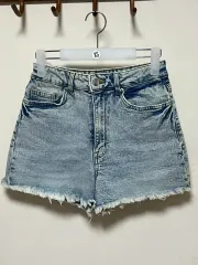 H&M エイチ・アンド・エム ライトブルー デニムハーフパンツ 36
