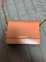 Burberry クロスボディバッグ 8097375 - メルカリ
