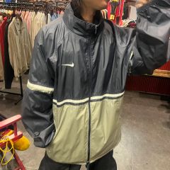NIKE ヴィンテージ ナイロンジャケット 梅澤美波着用 90s - メルカリ