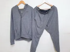 ナイキ トレーニングウェア グレー