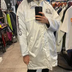 (NO 9) Champion チャンピオン ビックロゴ アウター 白