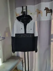 SKECHERS スケッチャーズ 長袖 ウィンドブレーカー オーバーサイズ Anorak（アノラック） ユニセックス 90のサムネイル
