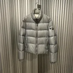 Prada パファージャケット