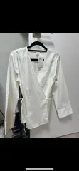 Club Monaco クラブモナコ ブラウス 新品 Mサイズ 77程度のサムネイル
