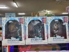 アナと雪の女王フィギュア