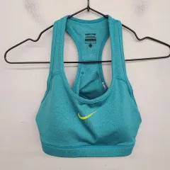 レディース77サイズ NIKE タンクトップ