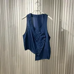 バレンシアガ ベストのサムネイル