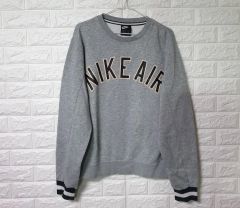 NIKE ロングスリーブ クルーネック スウェット GRY L FN2611 - メルカリ