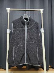 別注 Snugpak × Harris Tweedリバーシブル ベスト カモ柄 - メルカリ