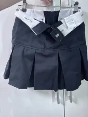 NewJeans DICKIES スカートのサムネイル