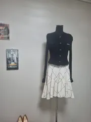 クラブモナコ CLUB MONACO シルク アシンメトリー スカートのサムネイル