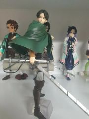 BANDAI 進撃の巨人 リヴァイ フィギュア C賞(E賞付き) - メルカリ
