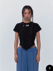 jose moonクロップドピアスTシャツ - メルカリ