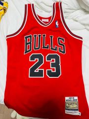 マイケル・ジョーダン ユニフォーム NBA シカゴ・ブルズ 額縁