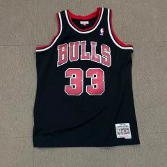 美品】シカゴブルズ PIPPEN #33 Lサイズ スウィングマン NBA 黒 - メルカリ