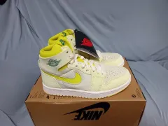 (新品)ジョーダン1 ミッド 235