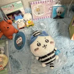 ちいかわ 囚人服 ハチワレ ぬいぐるみ IN