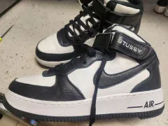 STUSSY NIKE エアフォース1 ミッド ブラック 白