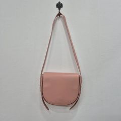 マーチエイプリルメイ リネンショルダーバッグ 13L レッド - メルカリ