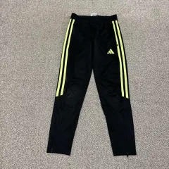 140 アディダス トレーナー パンツ キッズ