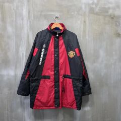 UMBRO Manchester United ウィンドブレーカー M - メルカリ