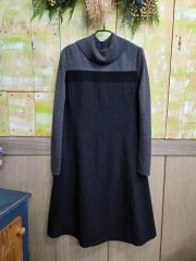 MAISON EUREKA オレンジ ナイロンロングワンピース - メルカリ
