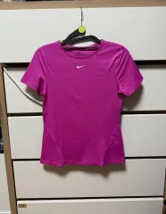 ナイキ ドライフィット 半袖 (s) 新品