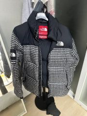 supreme ノースフェイス 枯葉ヌプシ 700 fill Sサイズ - メルカリ