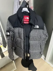 シュプリーム THE NORTH FACE スタッド ヌプシ Lのサムネイル