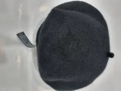 ZARA 黒色 ベレー帽のサムネイル